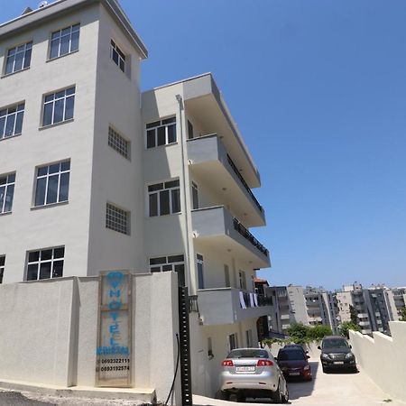 Hotel Kristal Vlorë Extérieur photo