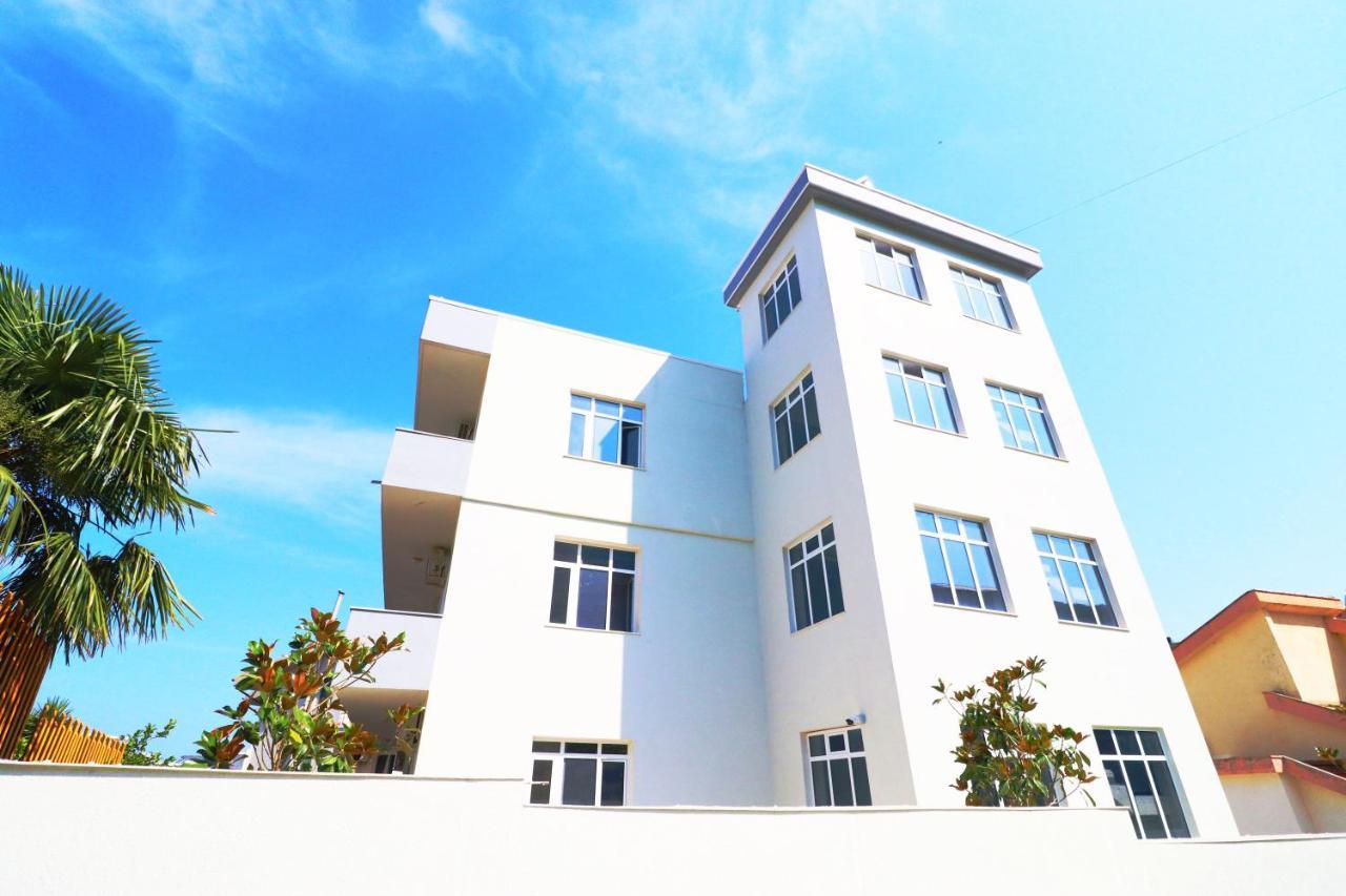 Hotel Kristal Vlorë Extérieur photo