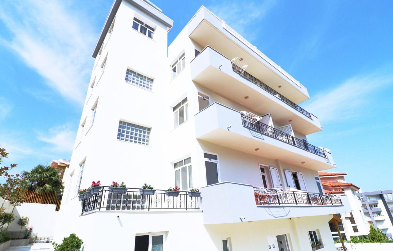 Hotel Kristal Vlorë Extérieur photo
