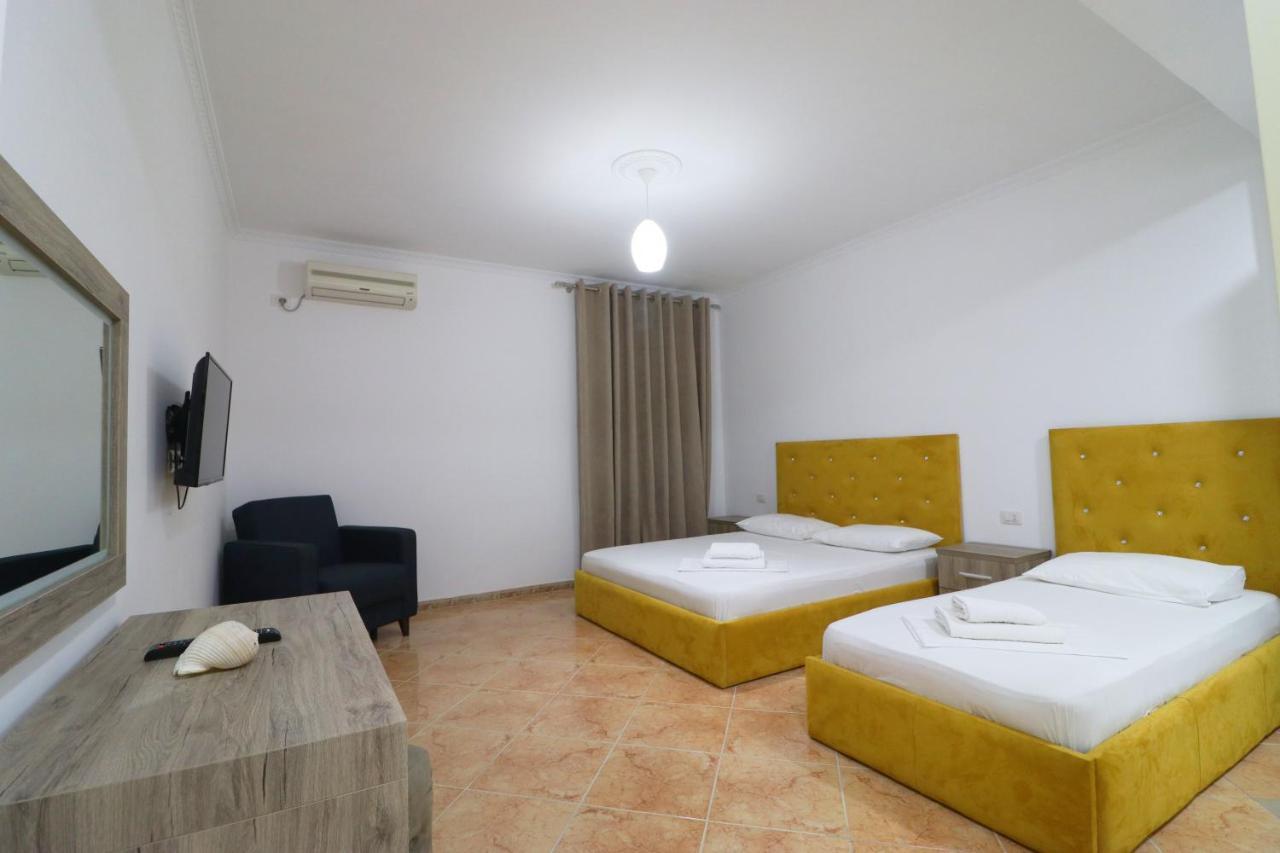 Hotel Kristal Vlorë Extérieur photo
