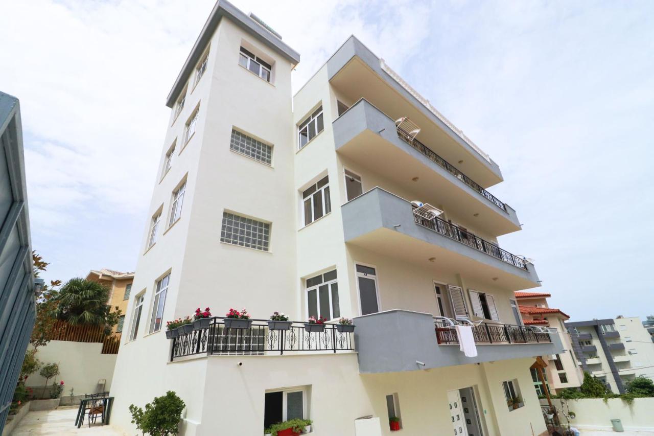 Hotel Kristal Vlorë Extérieur photo