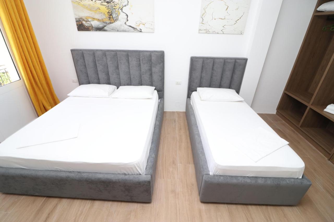 Hotel Kristal Vlorë Extérieur photo