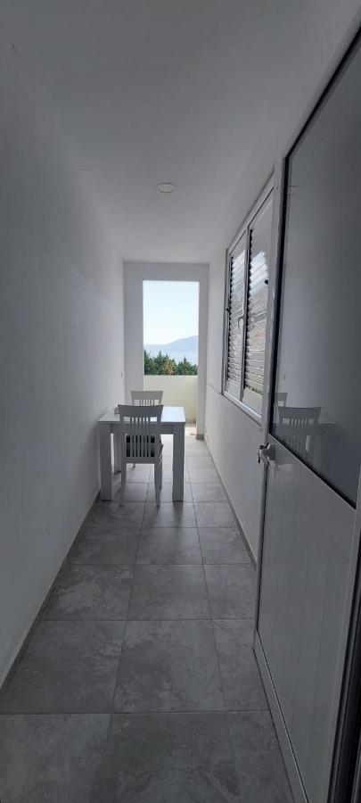 Hotel Kristal Vlorë Extérieur photo